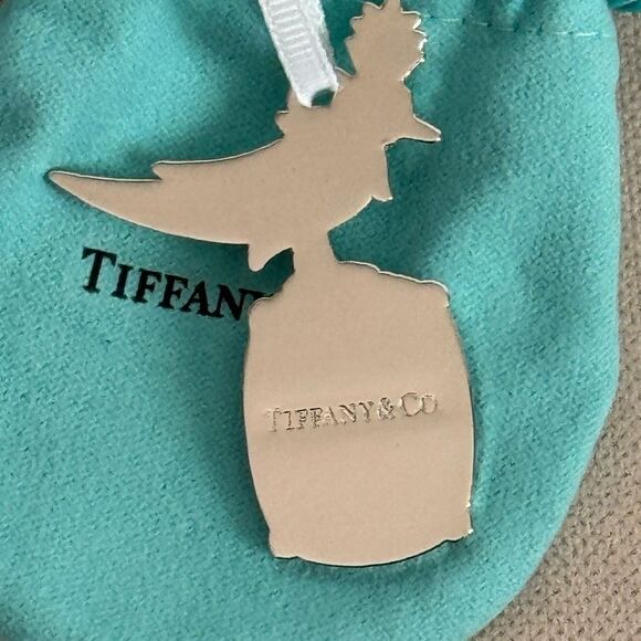 Tiffany & Co. Limited Edition Schlumberger Charm with Box, Bag and Pouch - Picture 4 of 5